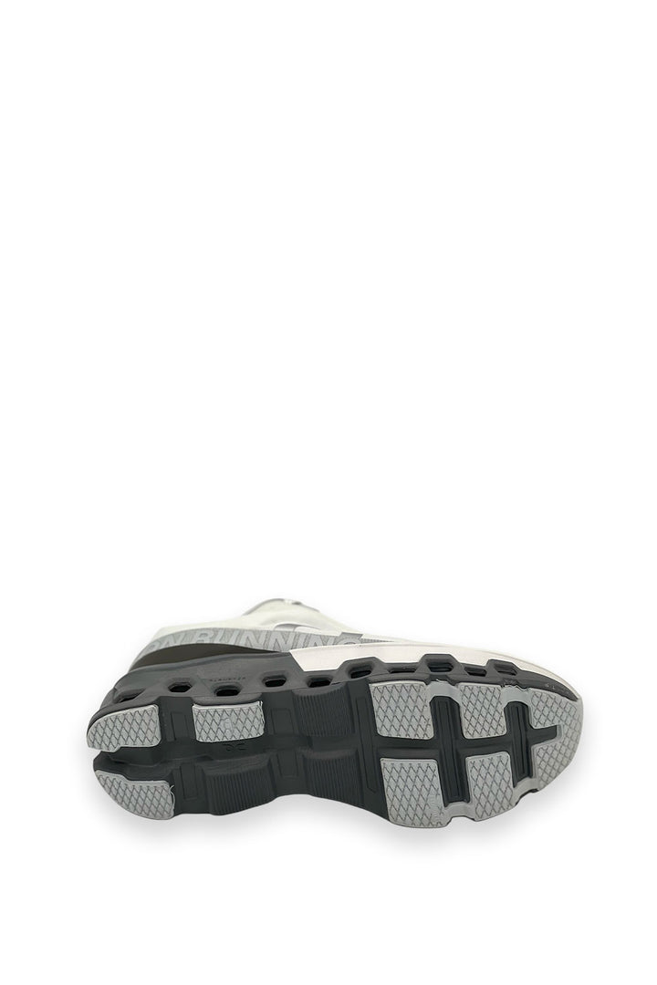 Tenis On Cloud RA-18