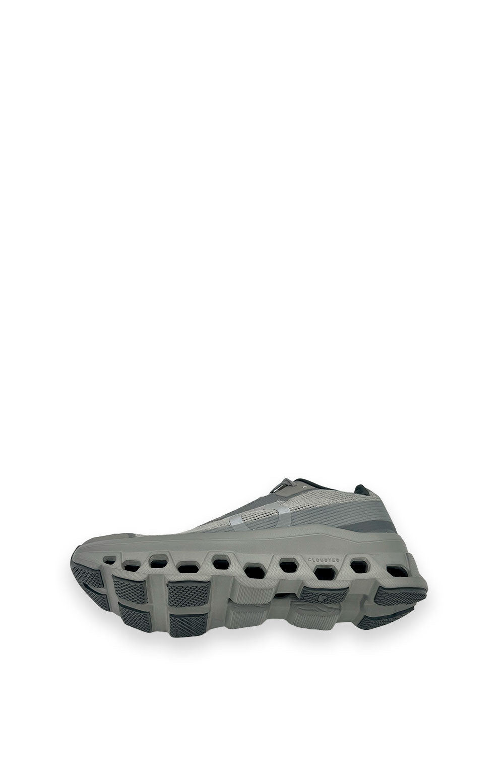 Tenis On Cloud RA-46