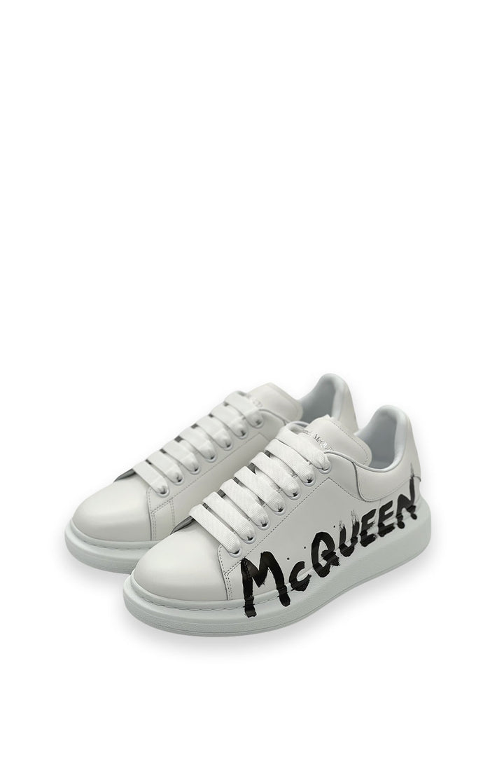 TENIS ALEXANDER MCQUEEN BLANCO GRAFFITI NEGRO