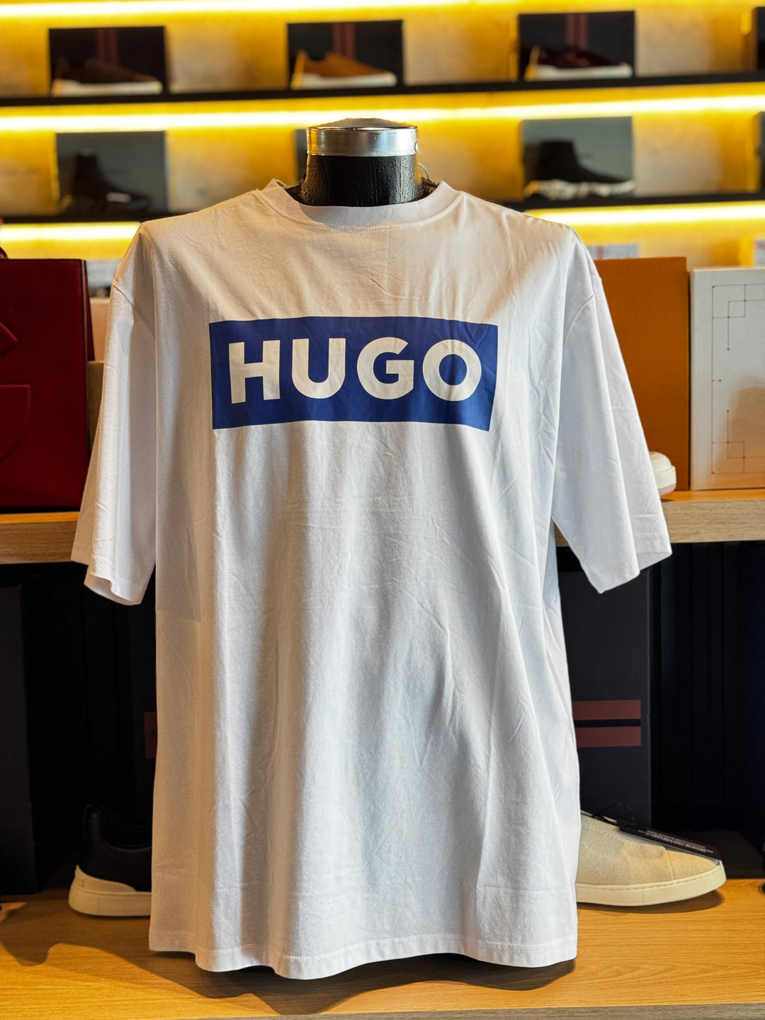 PLAYERA HUGO BOSS BLANCO AZUL (2XL)