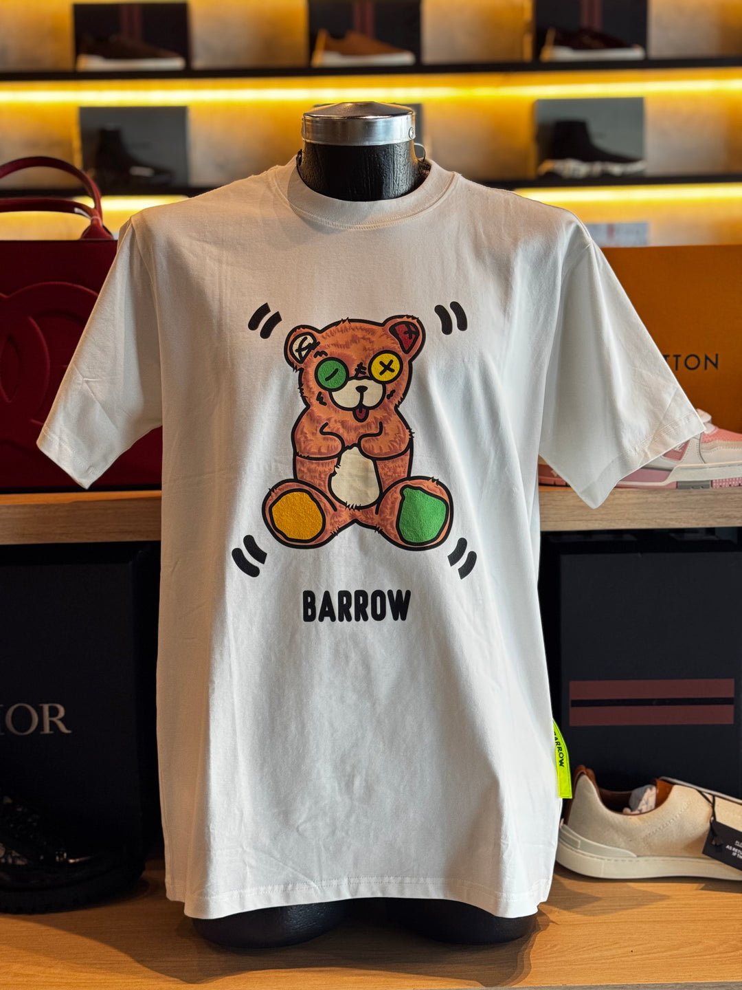 PLAYERA BARROW BEAR (M)