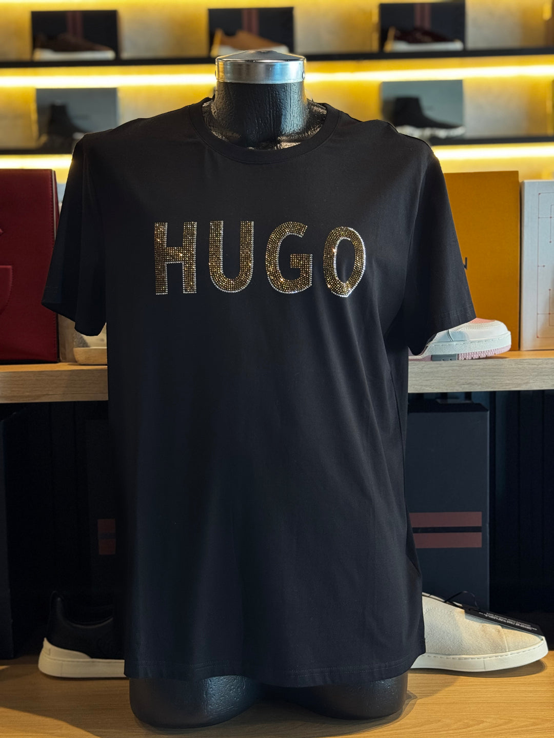 PLAYERA HUGO BOSS GLITTER (M)