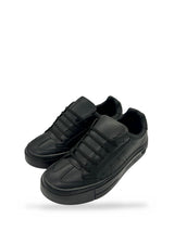 TENIS FERRAGAMO NEGRO TOTAL SUELA ROJA