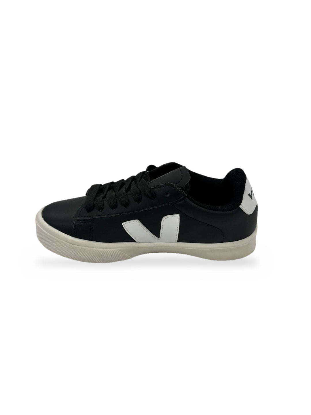 TENIS VEJA 6802 NEGRO BLANCO