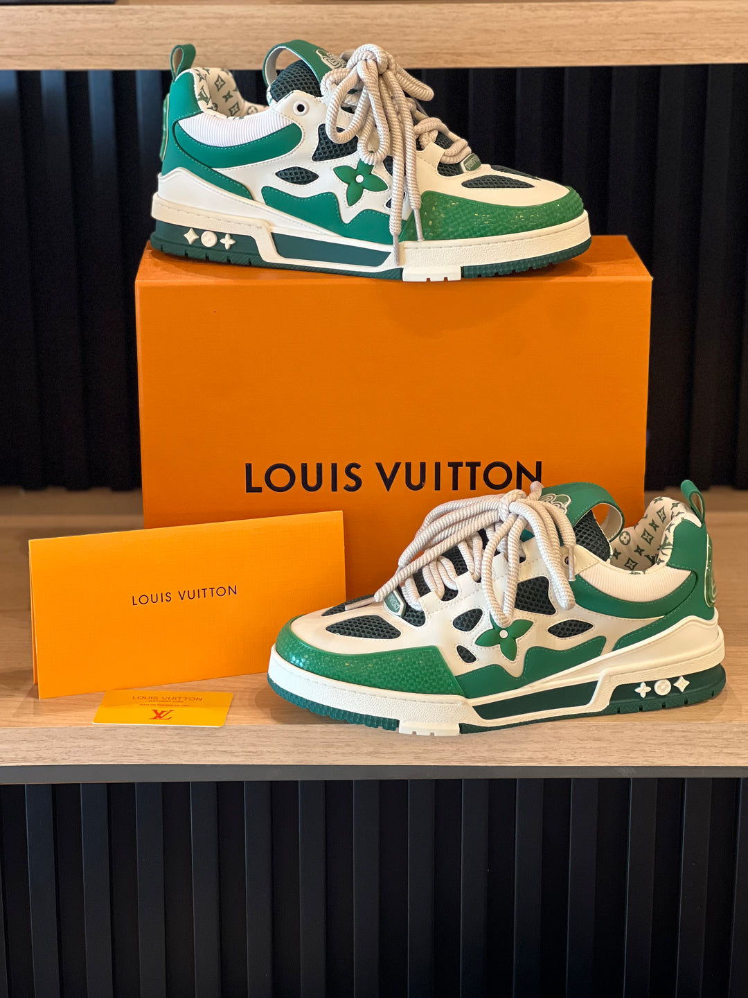 TENIS LV SKATE VERDE BLANCO