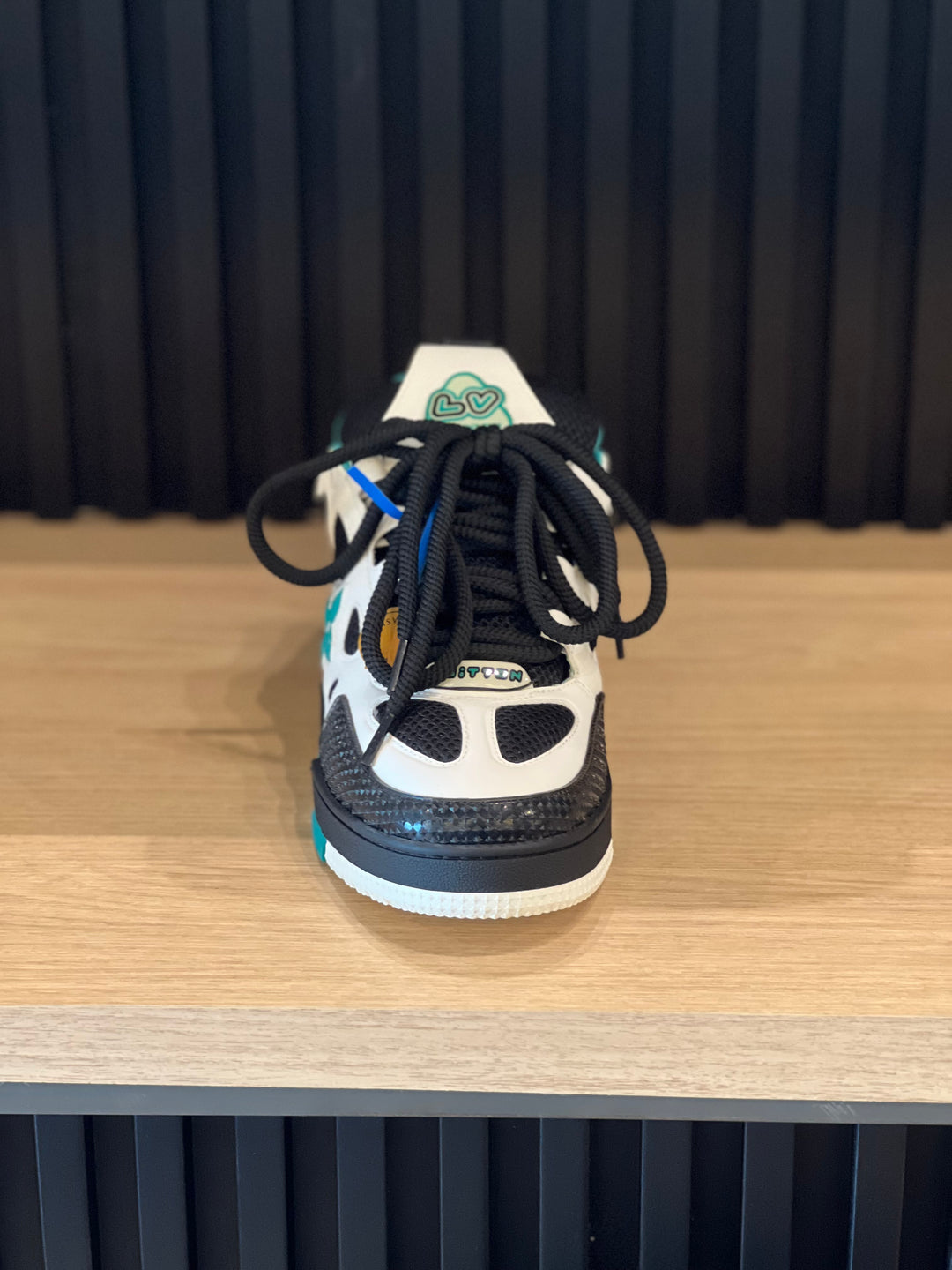 TENIS LV SKATE NEGRO VERDE