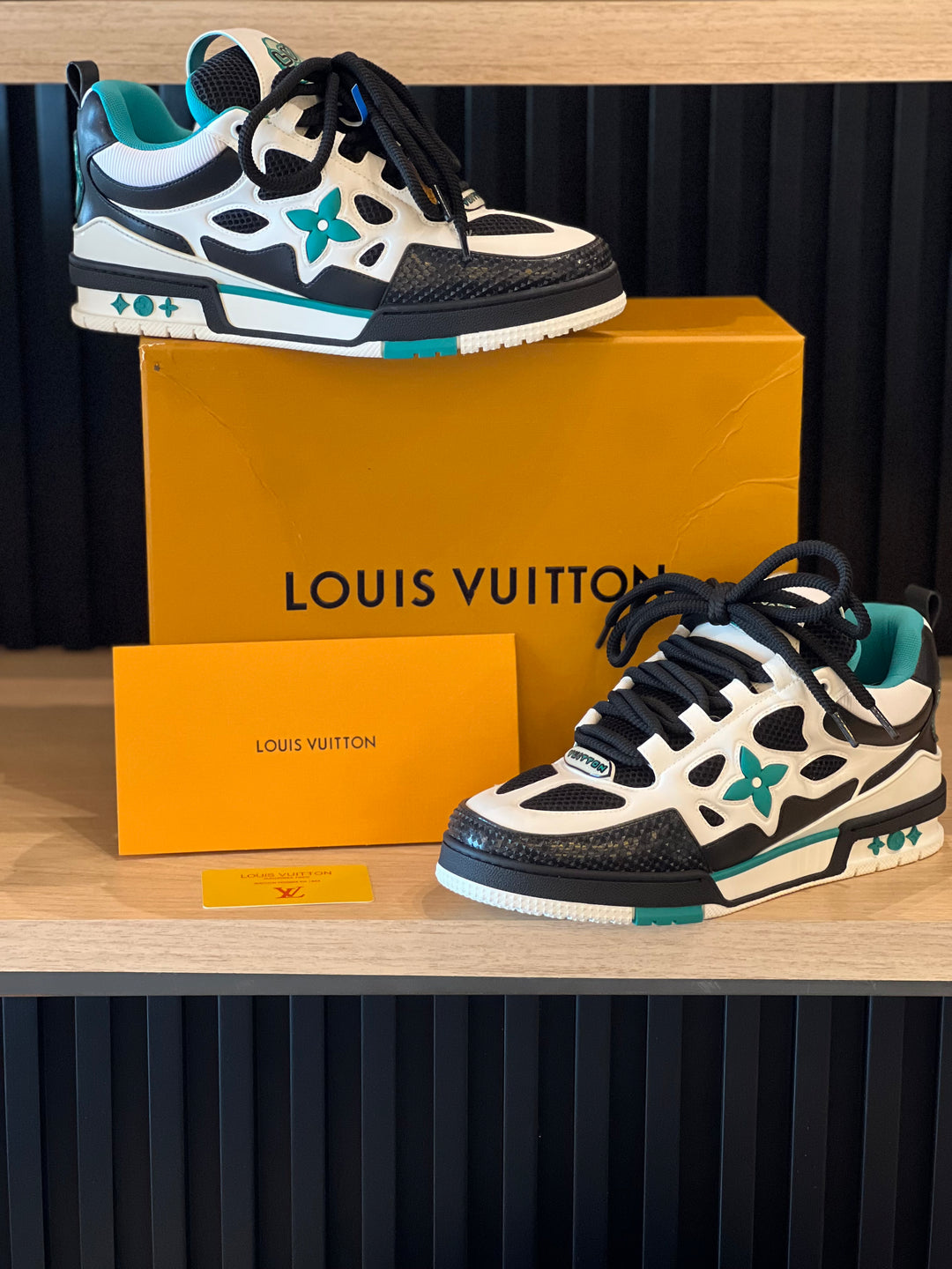 TENIS LV SKATE NEGRO VERDE