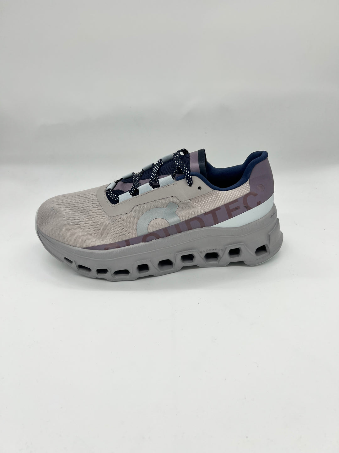 Tenis On Cloud RA-27