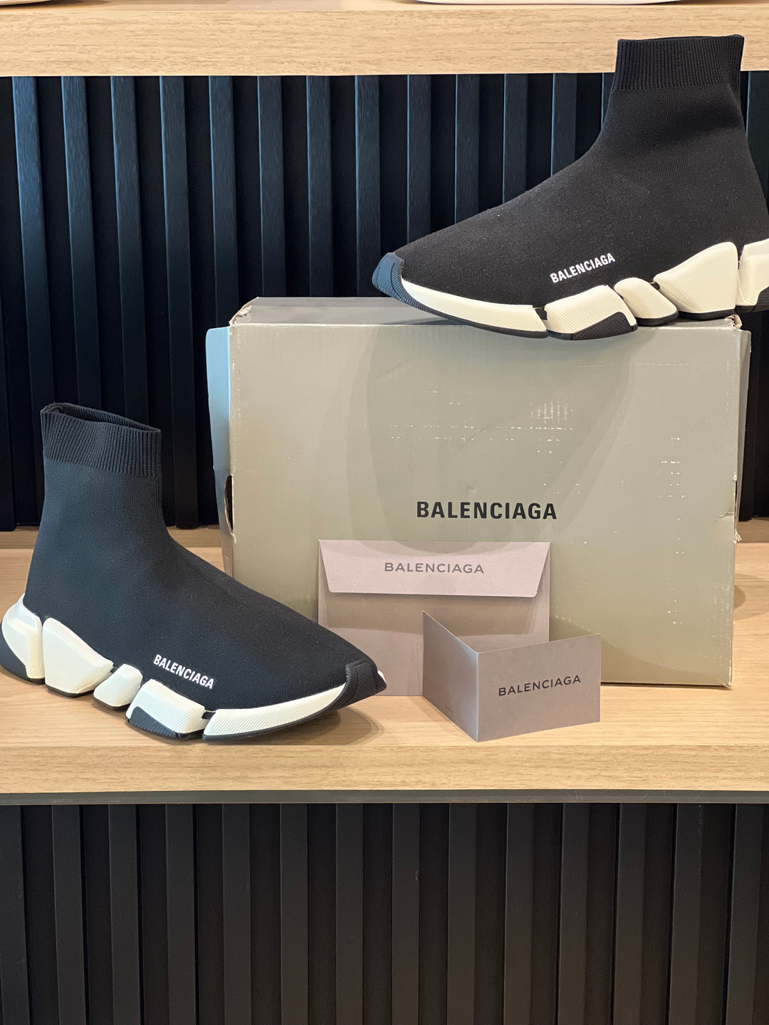 TENIS BALENCIAGA SPEED NEGRO BLANCO CLASICO