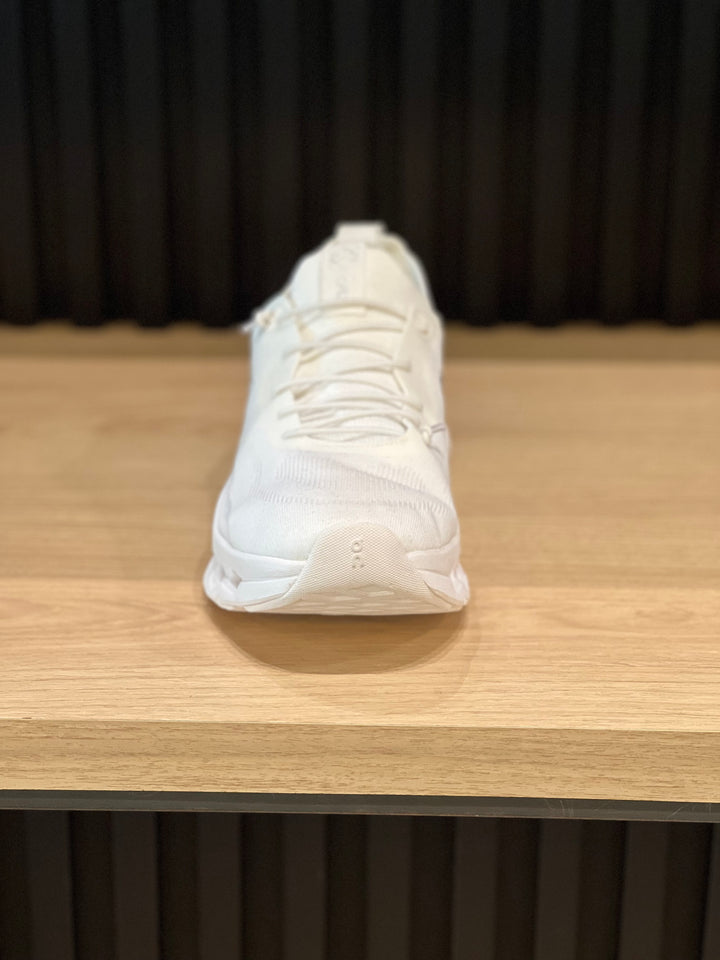 TENIS ON CLOUD LOEWE BLANCO