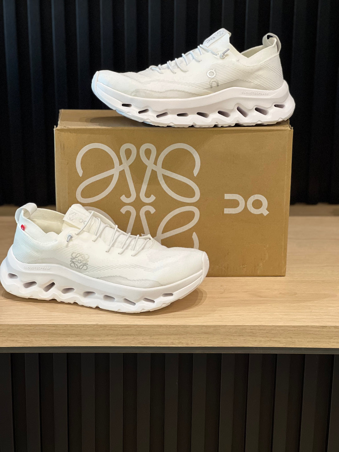 TENIS ON CLOUD LOEWE BLANCO