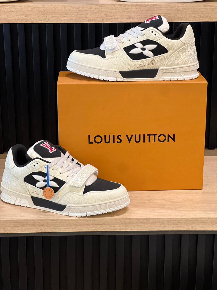 TENIS LV BROCHE BLANCO TOTAL NEGRO