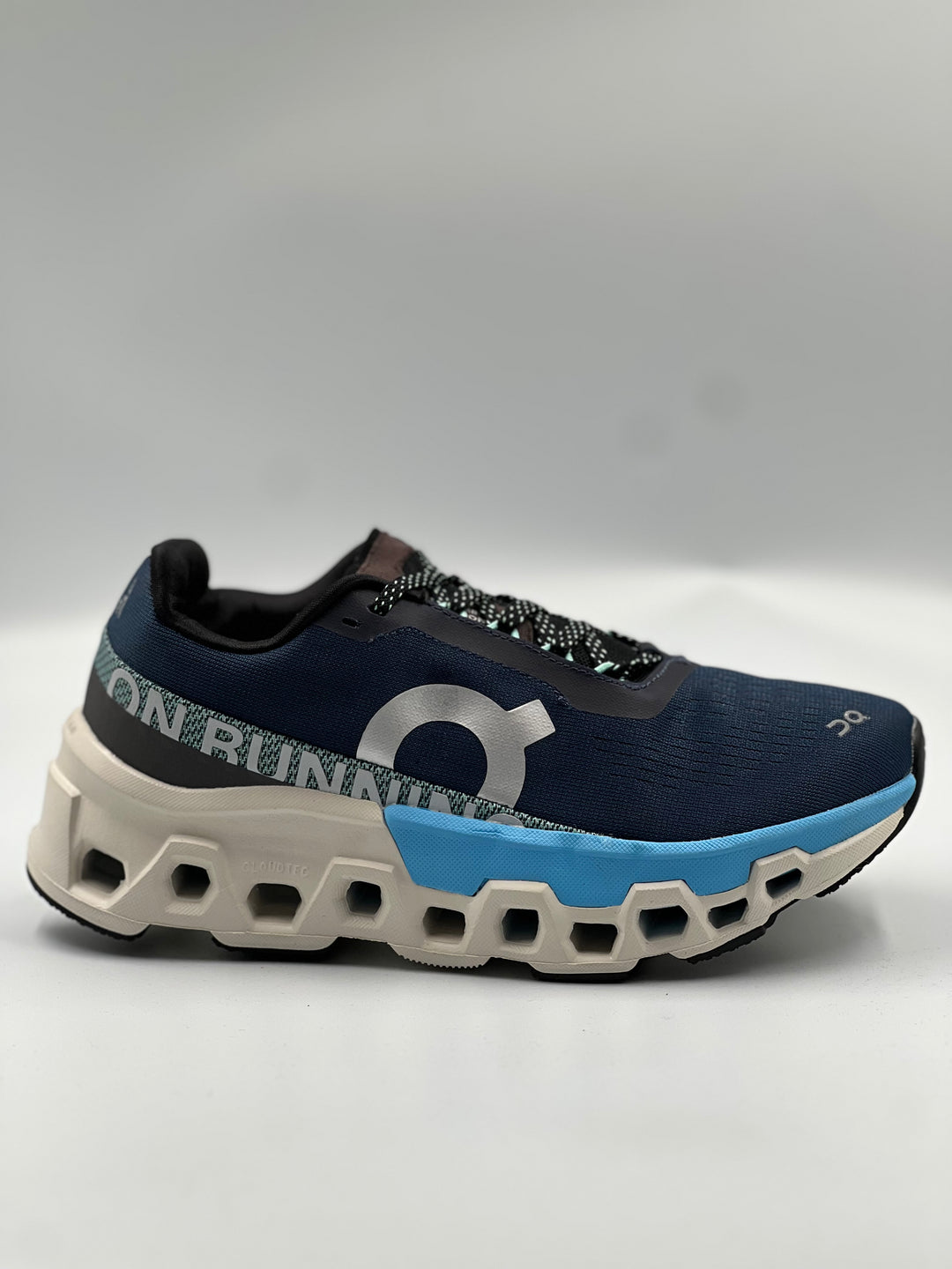 Tenis On Cloud RA-42