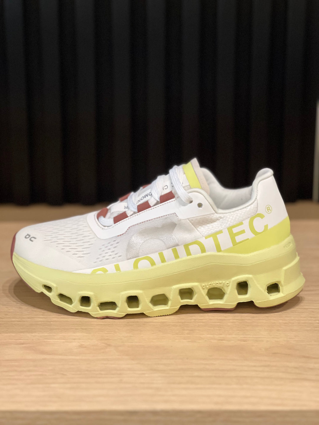 Tenis On Cloud RA-29