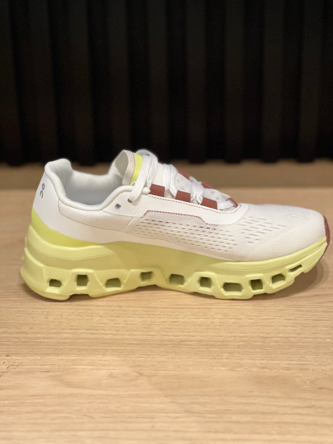Tenis On Cloud RA-29