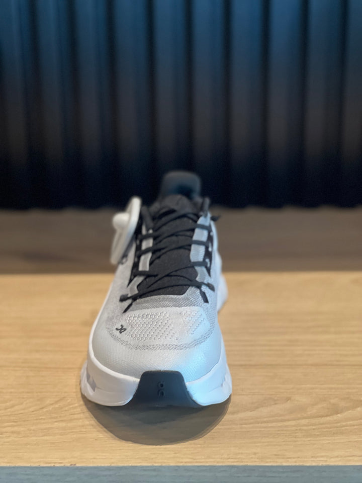 Tenis On Cloud RA-13