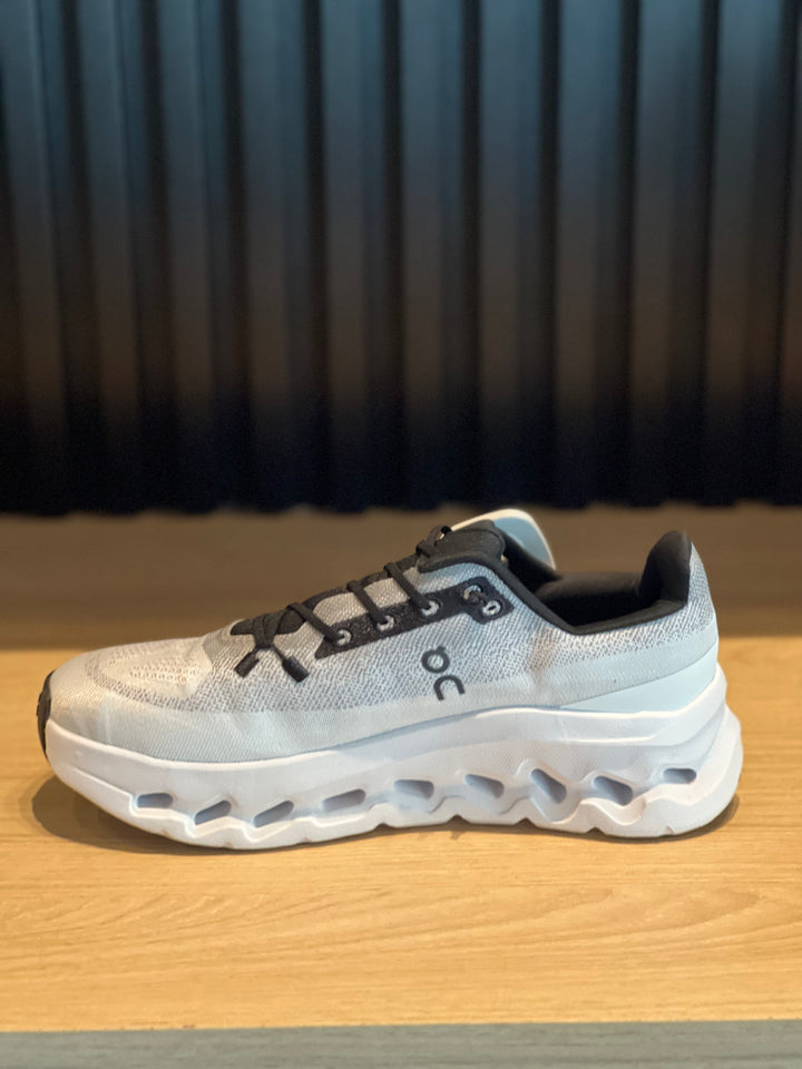 Tenis On Cloud RA-13
