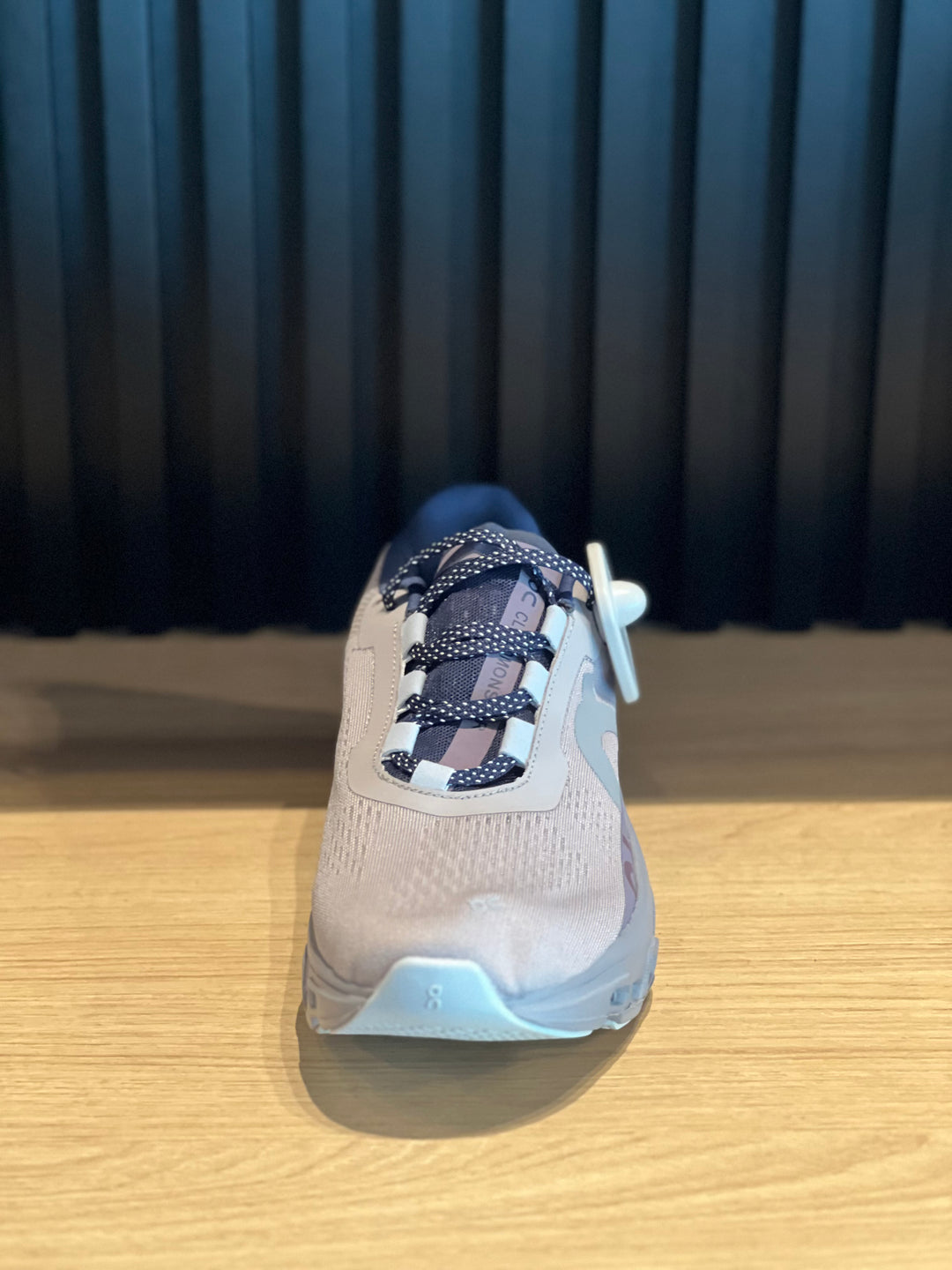 Tenis On Cloud RA-27