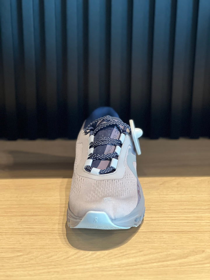 Tenis On Cloud RA-27