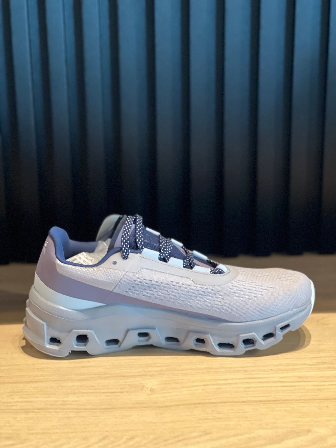 Tenis On Cloud RA-27