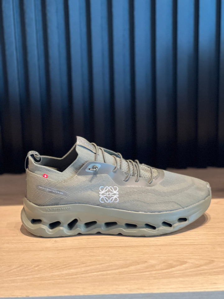 Tenis On Cloud RA-57