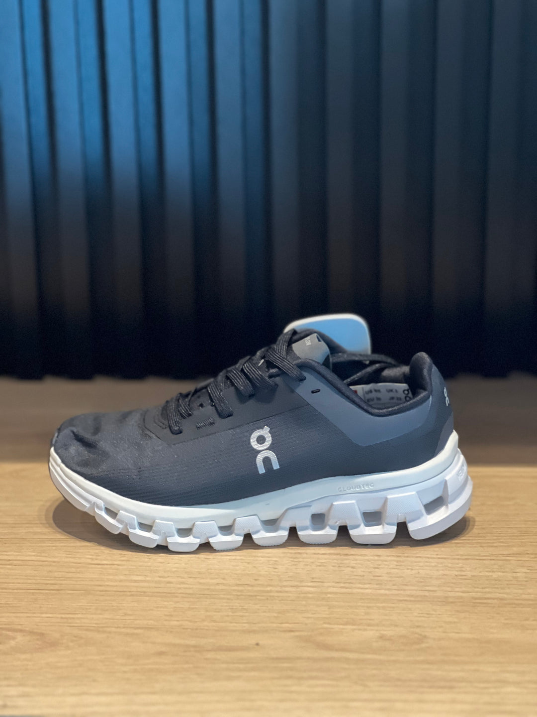 Tenis On Cloud RA-20