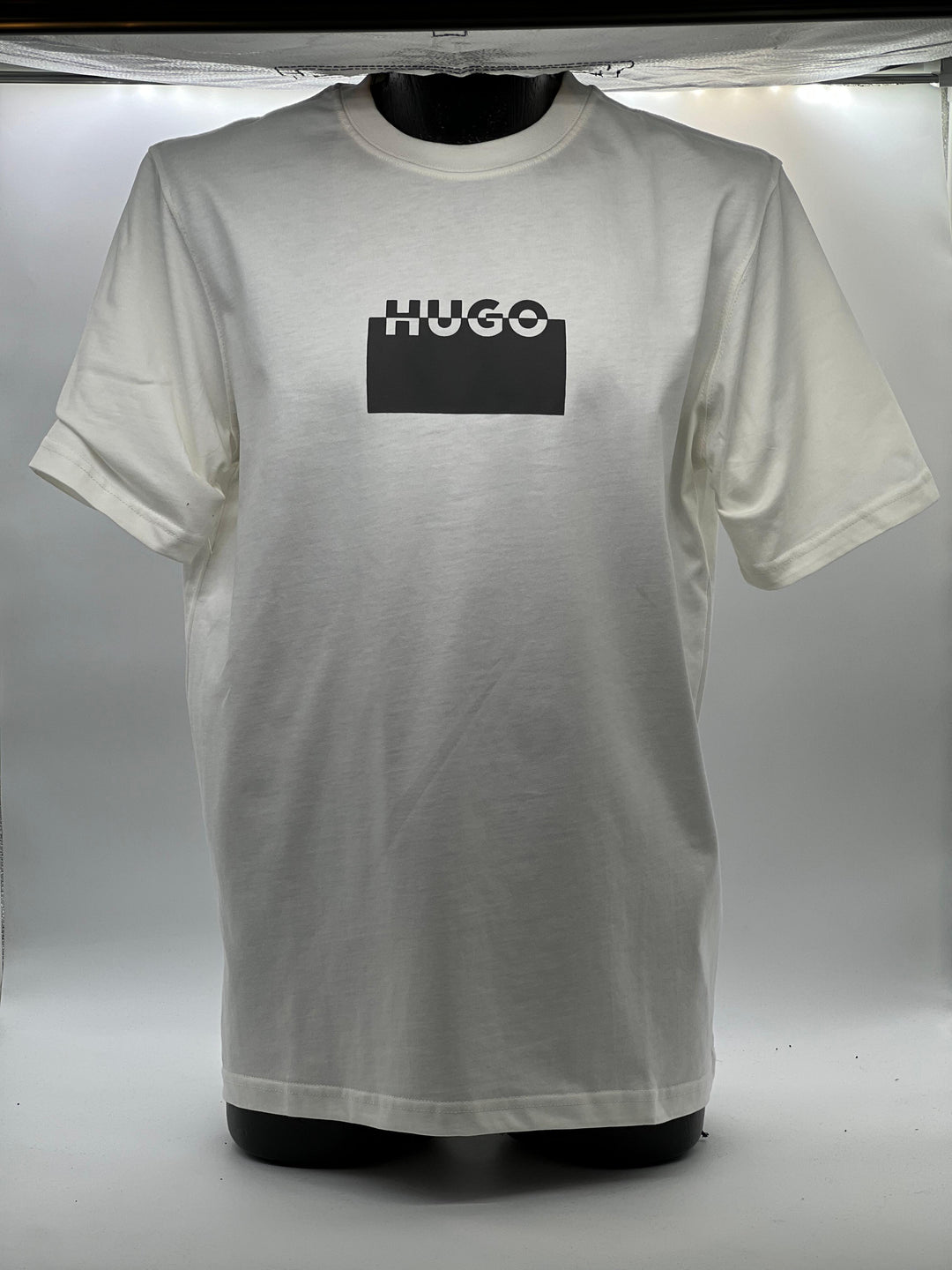 Turca Hugo Logo Blanco