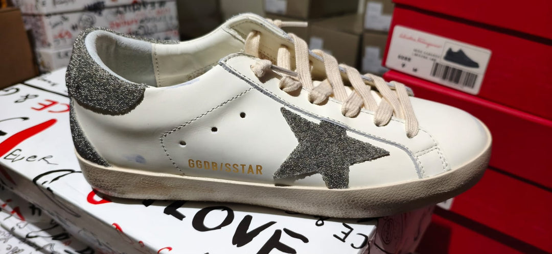 TENIS GOLDEN GOOSE SUPER STAR BRILLOS PLATA