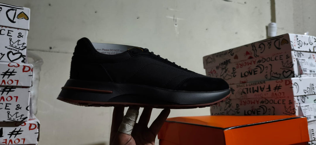 LORO PIANA WEEKEND WALK TOTAL NEGRO