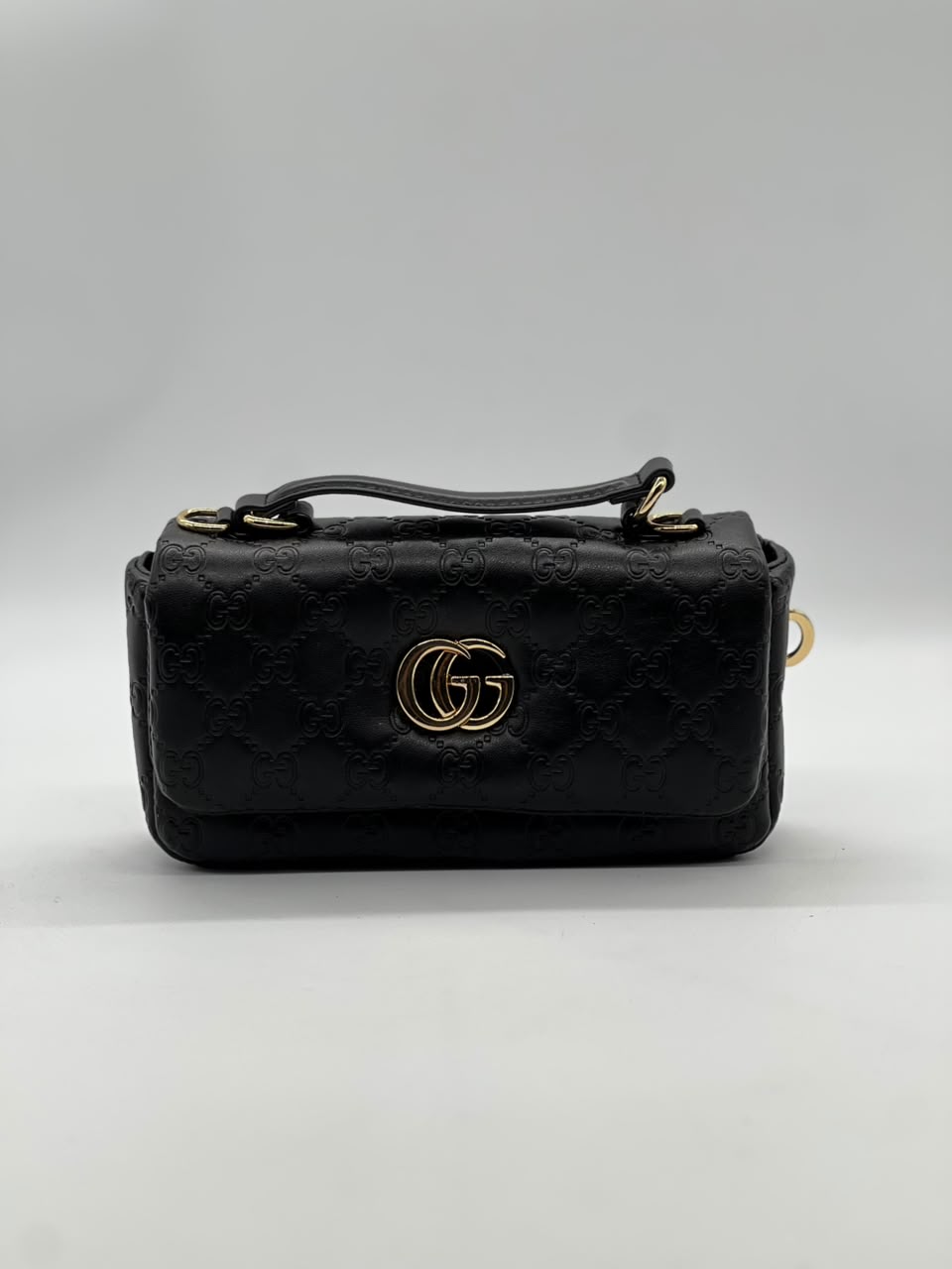 Bolsa Gucci Marmont Negro en Relieve