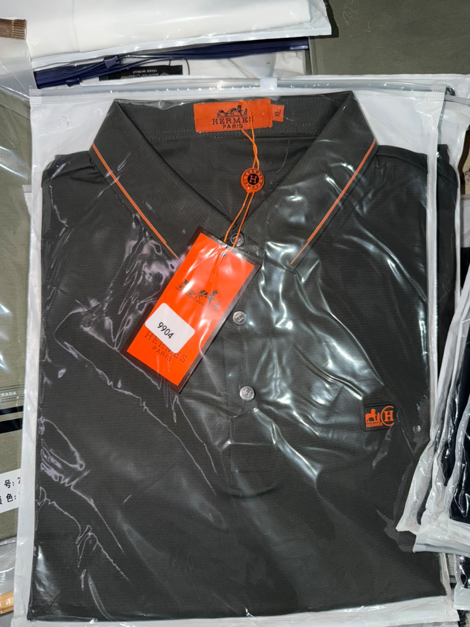 SEDA HERMES GRIS LOGO NARANJA