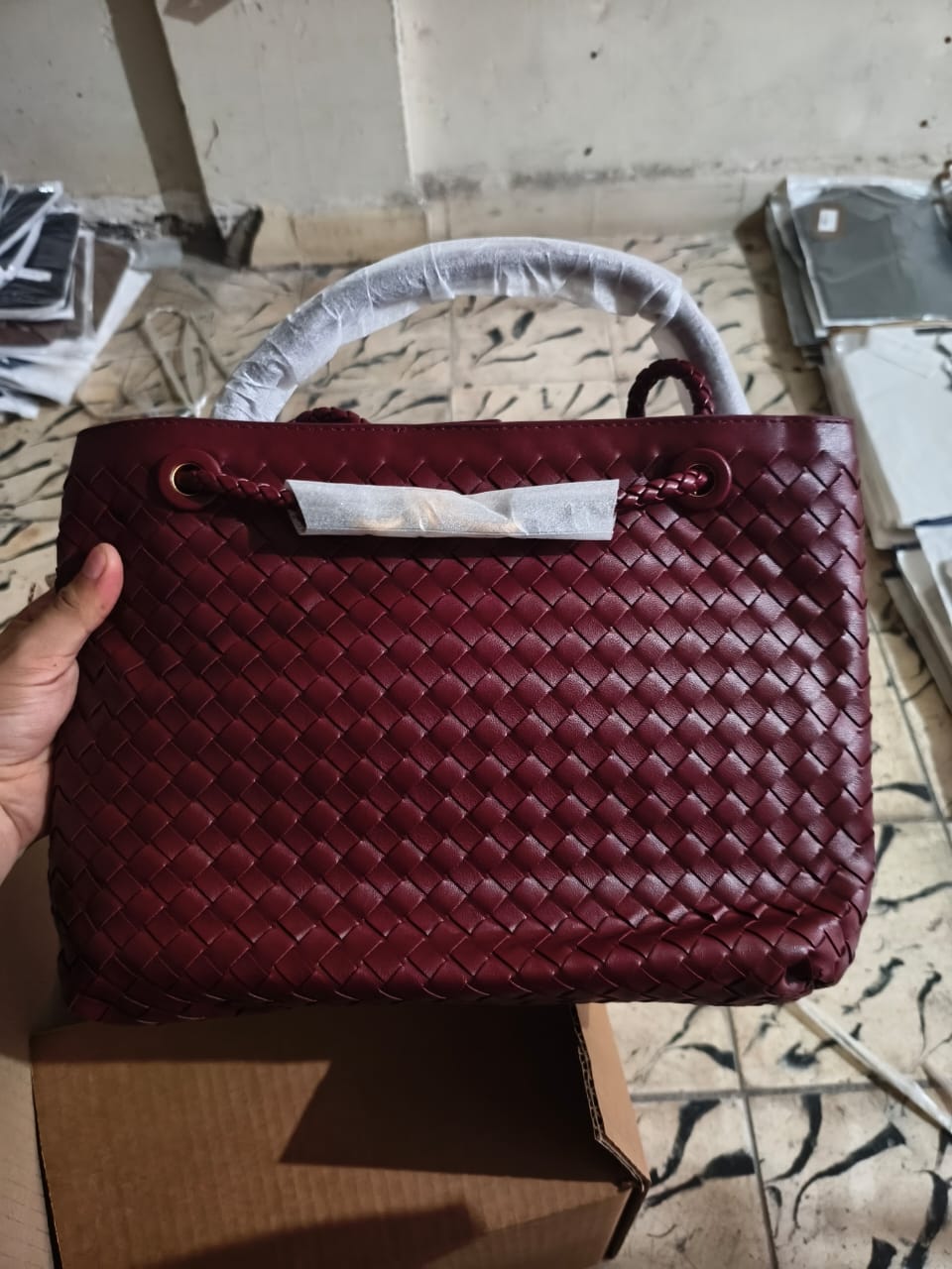 BOLSA BOTTEGA 1873 VINO