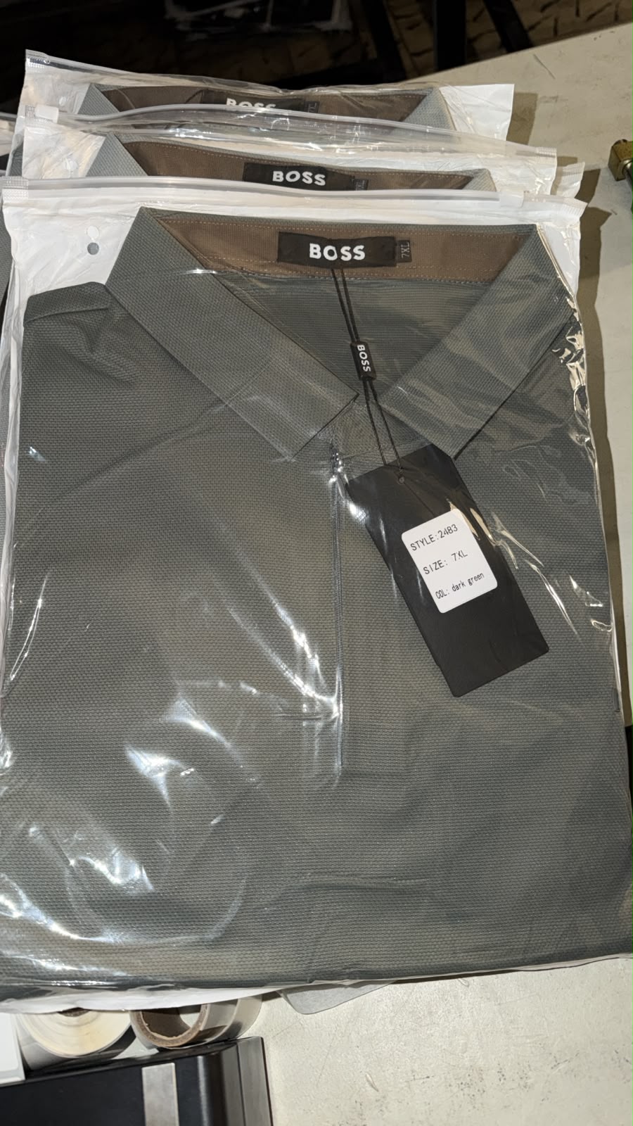 SEDA BOSS VERDE OBSCURO DET CAFE