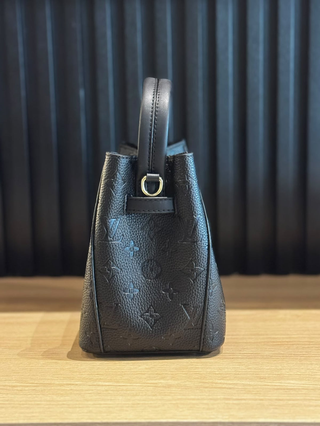 BOLSA LVF 60460 NEGRO PONCHADO