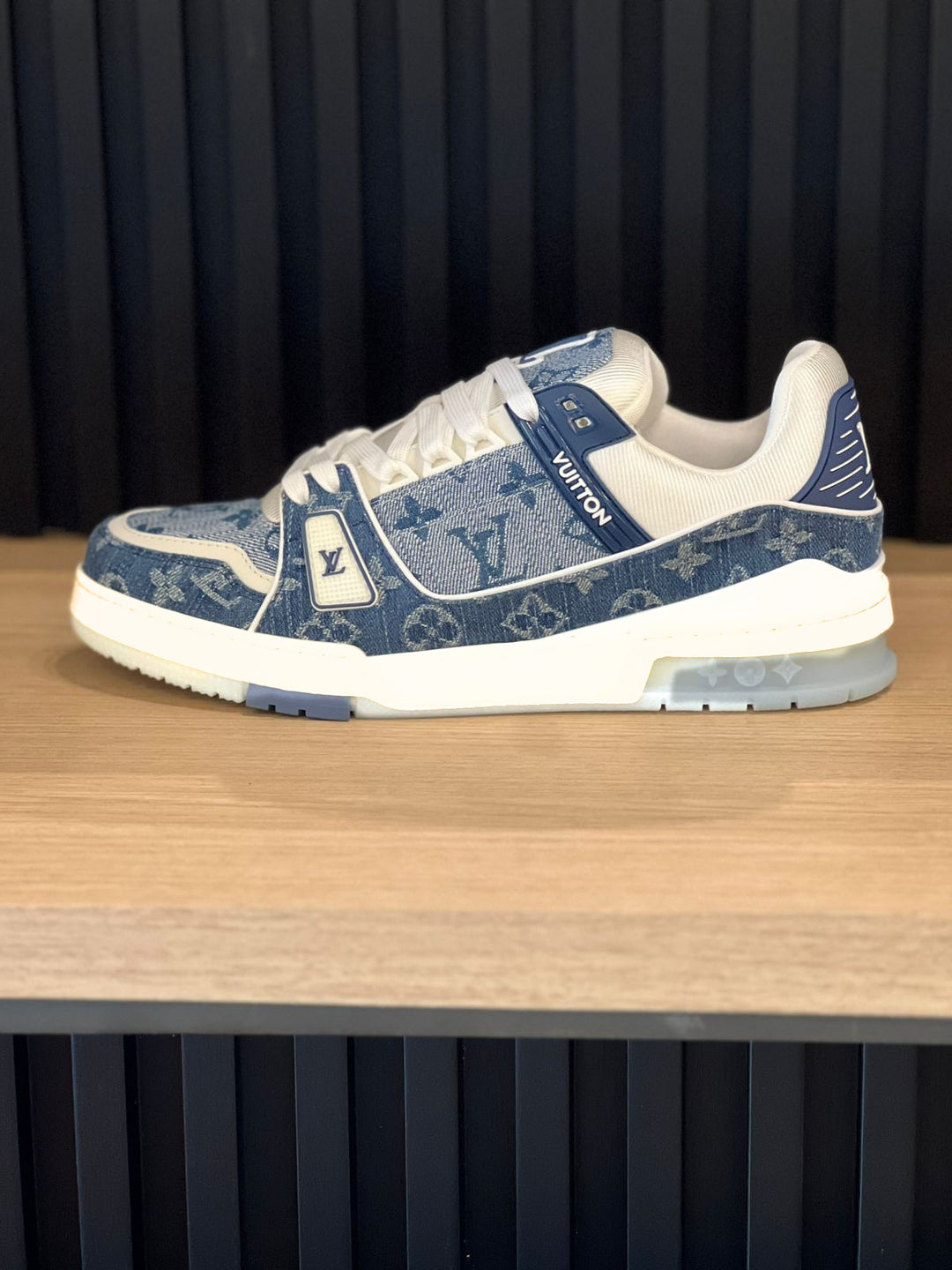 TENIS LV TRAINER AZUL CUADROS