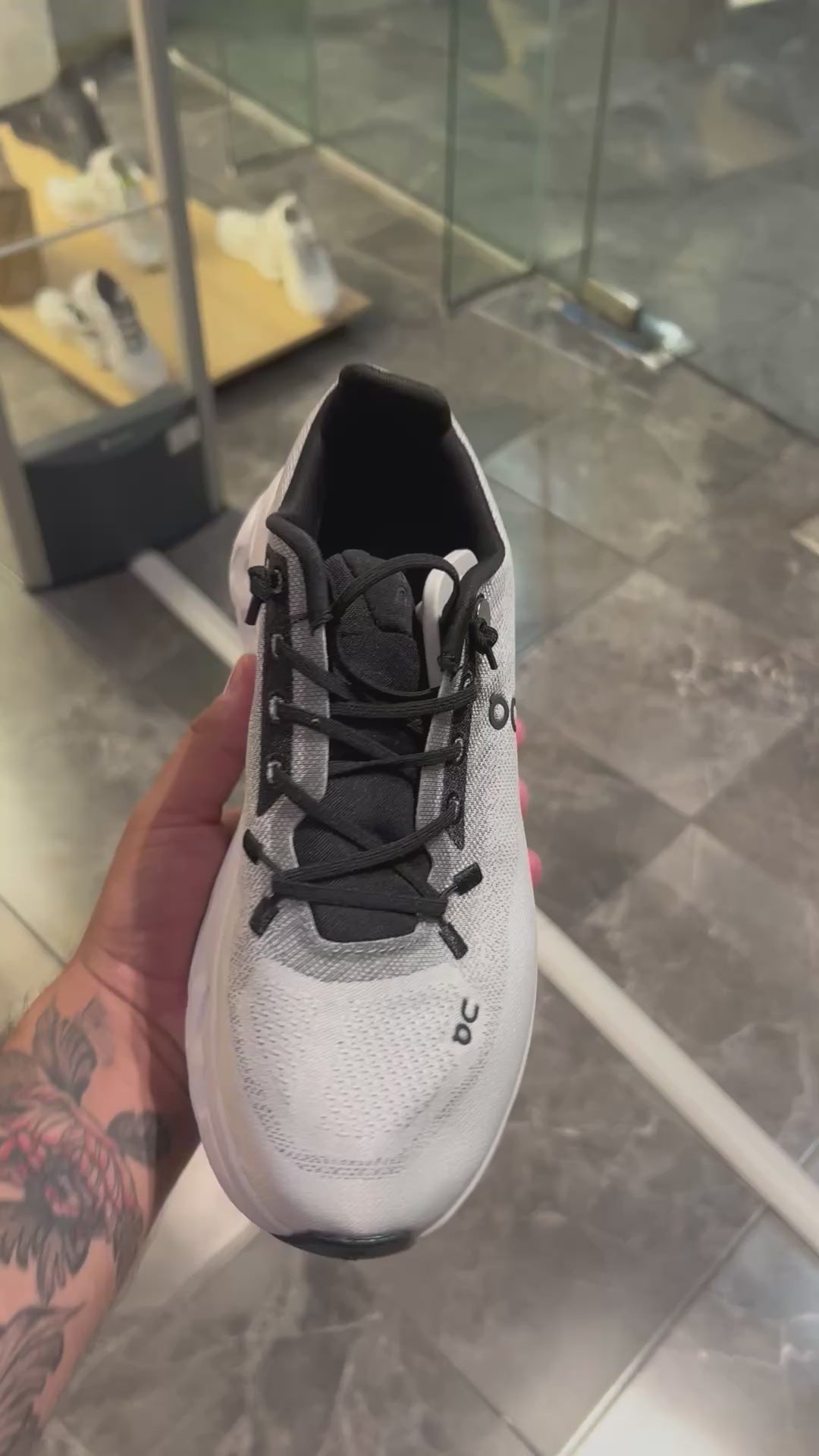 Tenis On Cloud RA-13