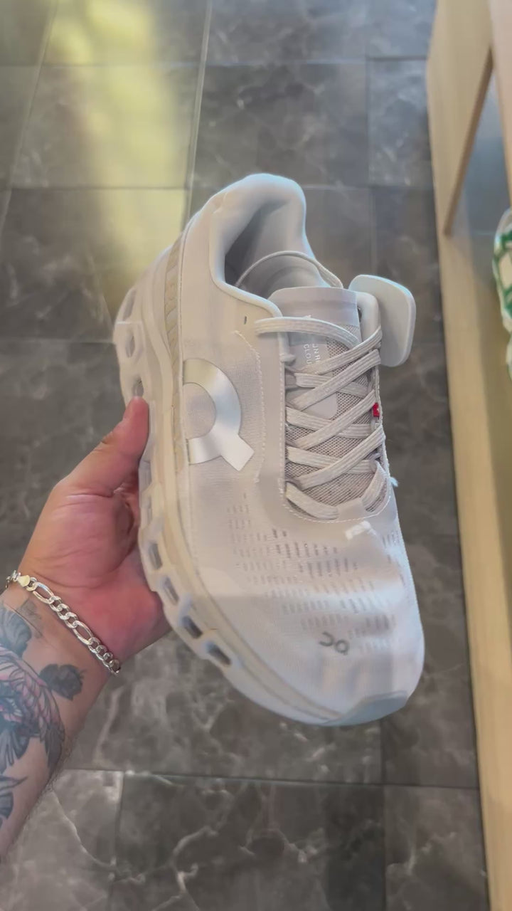 Tenis On Cloud RA-38